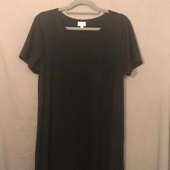 LuLaRoe Carly - Picture 1 of 3